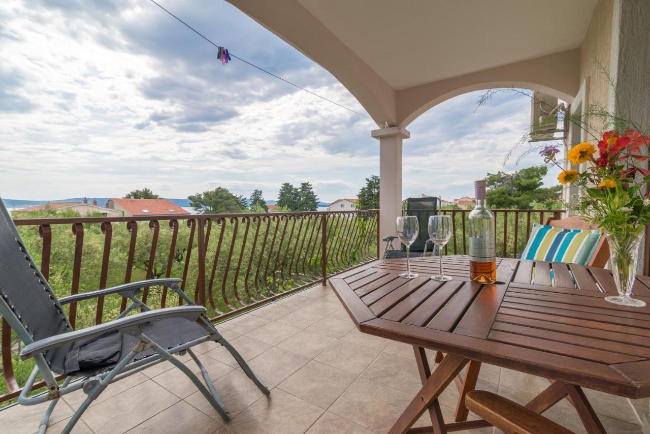 Apartments Bepina Biograd Na Moru Ngoại thất bức ảnh