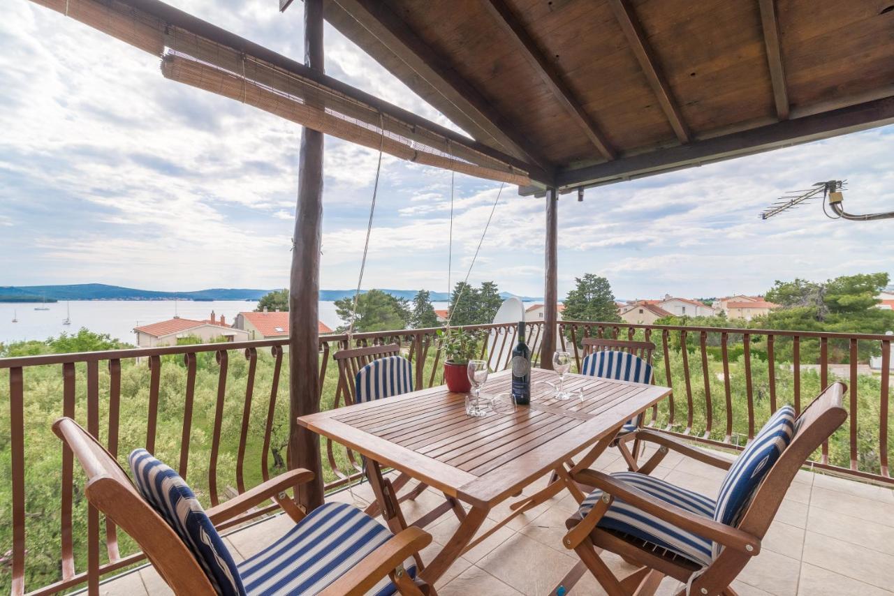 Apartments Bepina Biograd Na Moru Ngoại thất bức ảnh