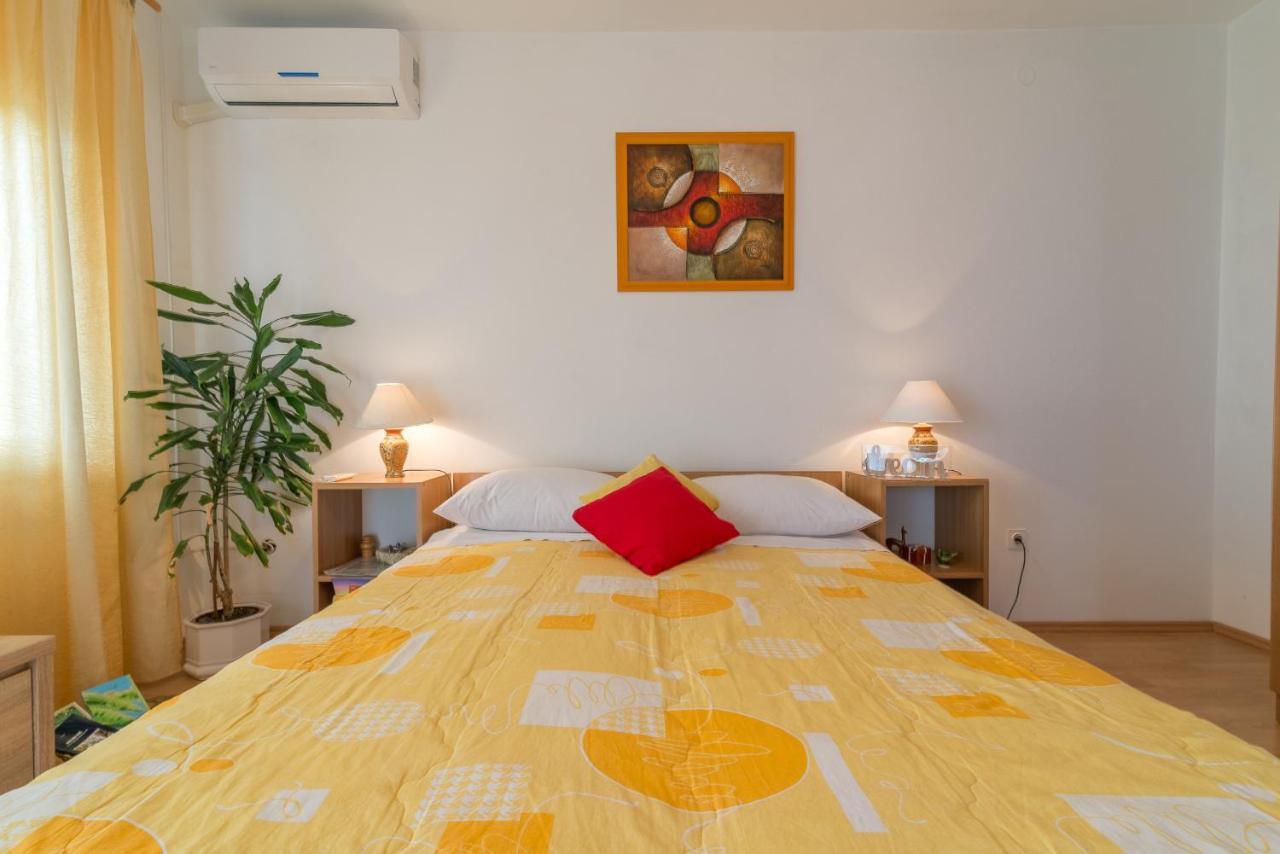 Apartments Bepina Biograd Na Moru Ngoại thất bức ảnh