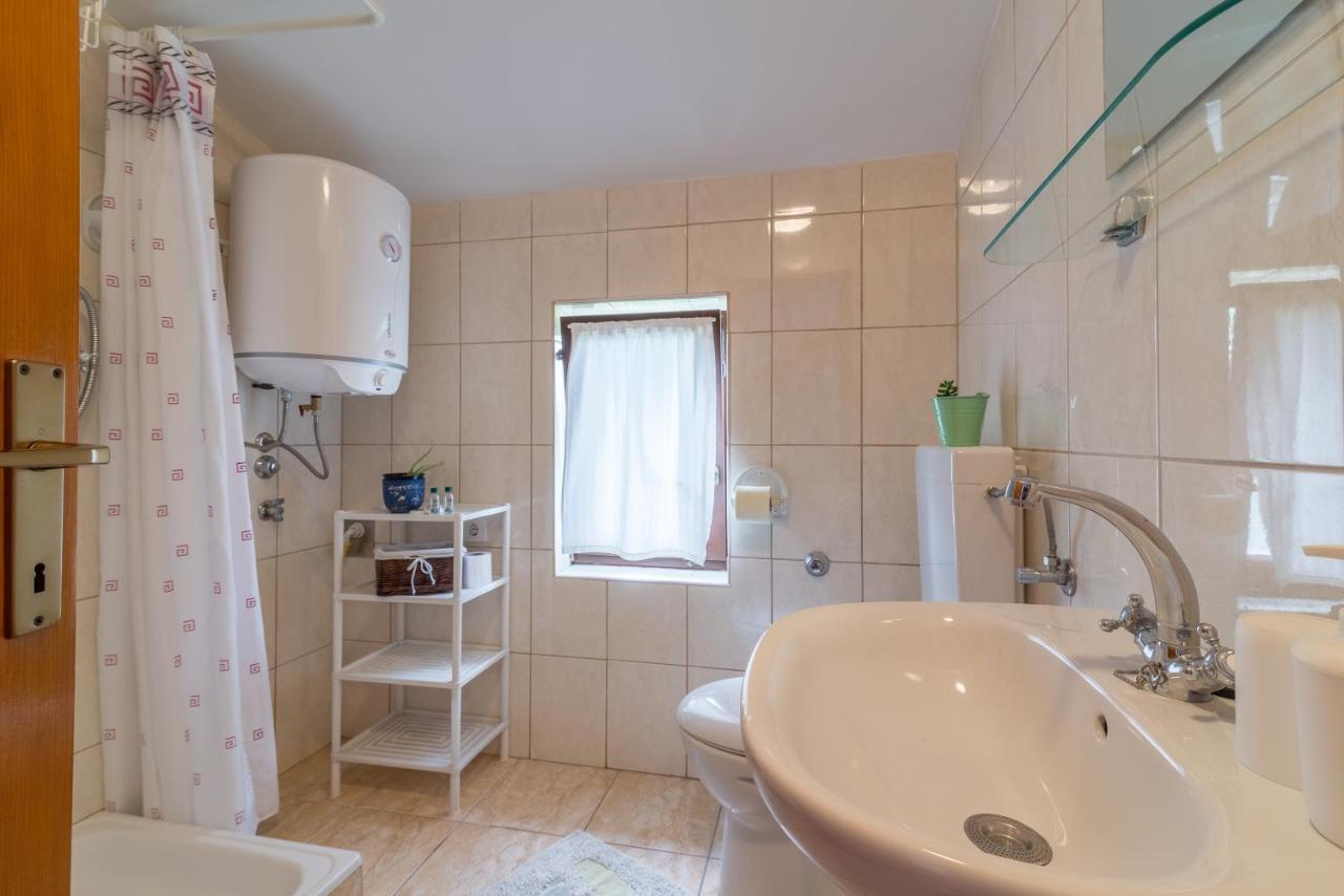 Apartments Bepina Biograd Na Moru Ngoại thất bức ảnh