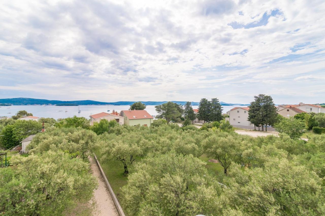 Apartments Bepina Biograd Na Moru Ngoại thất bức ảnh