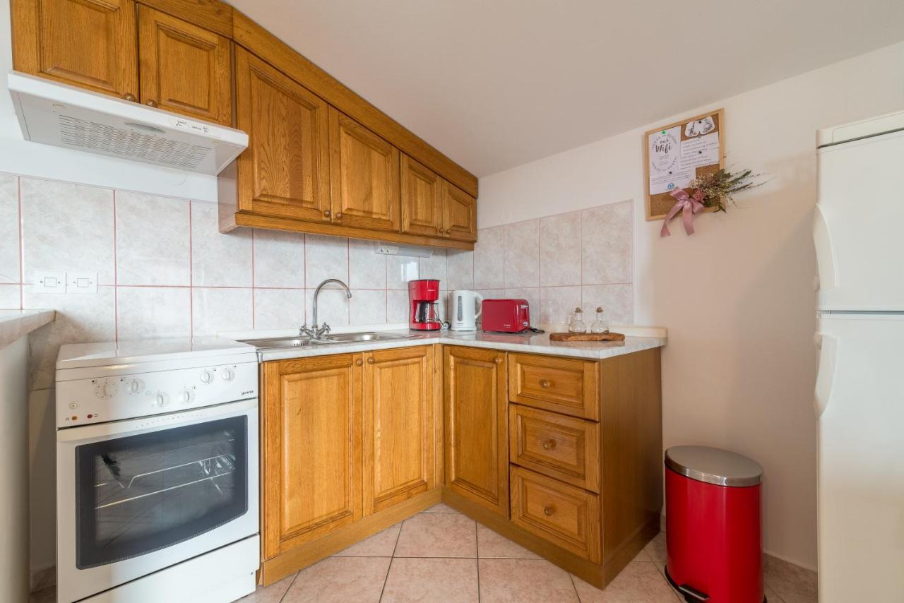 Apartments Bepina Biograd Na Moru Ngoại thất bức ảnh